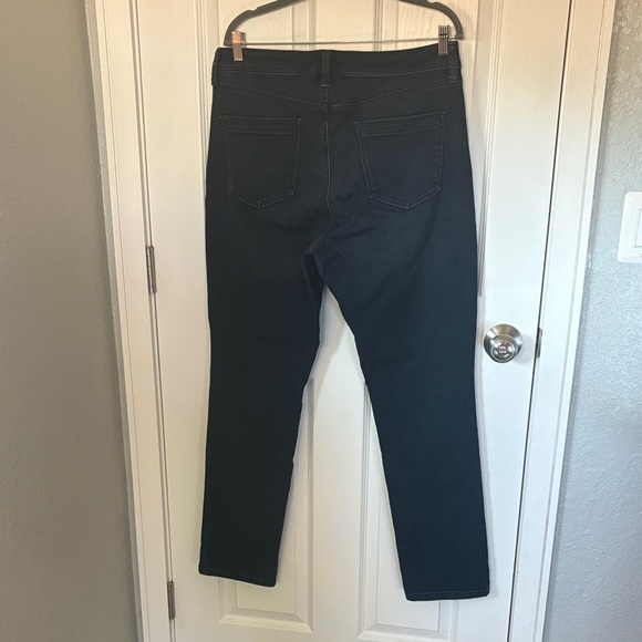 Bandolino Women's 14 Dark Blue Amy Straight leg Jeans - Picture 6 of 8